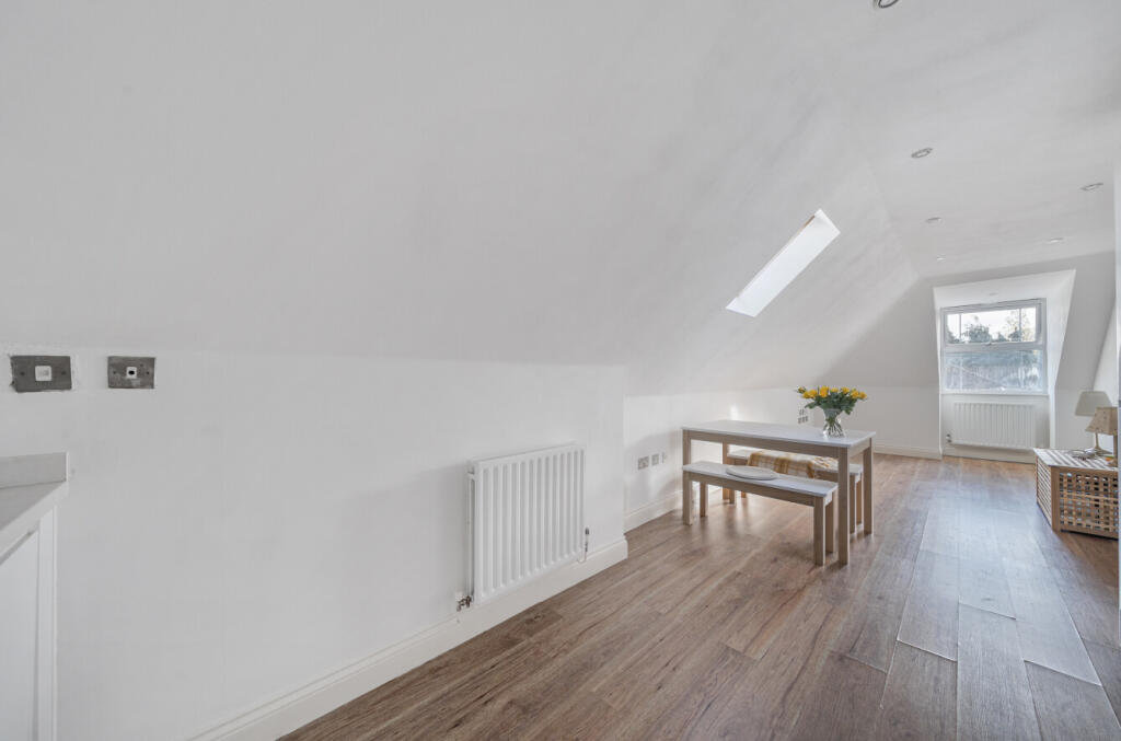 1373416-7-6909ced...