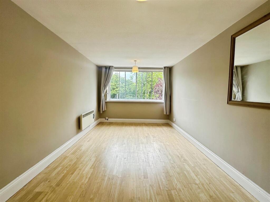 02aa7b9b--4C31-A447-EAC6E2FA2979-61268-000013ECAF7