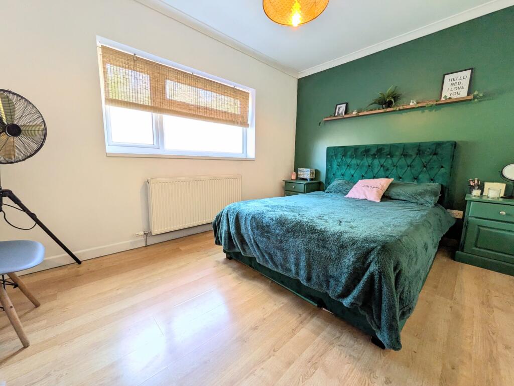 PXL_20250130_121144876.MP~2