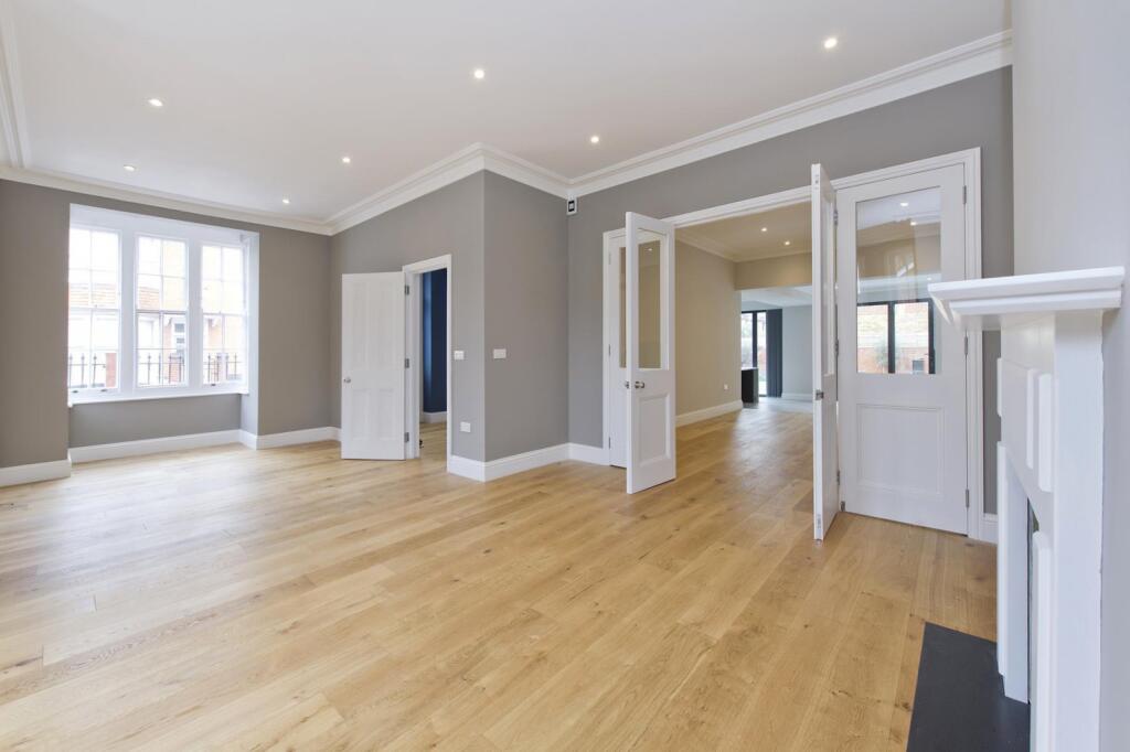 Reception Room alt v