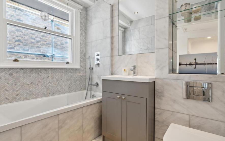 12 haselbury house 7 03.09.png