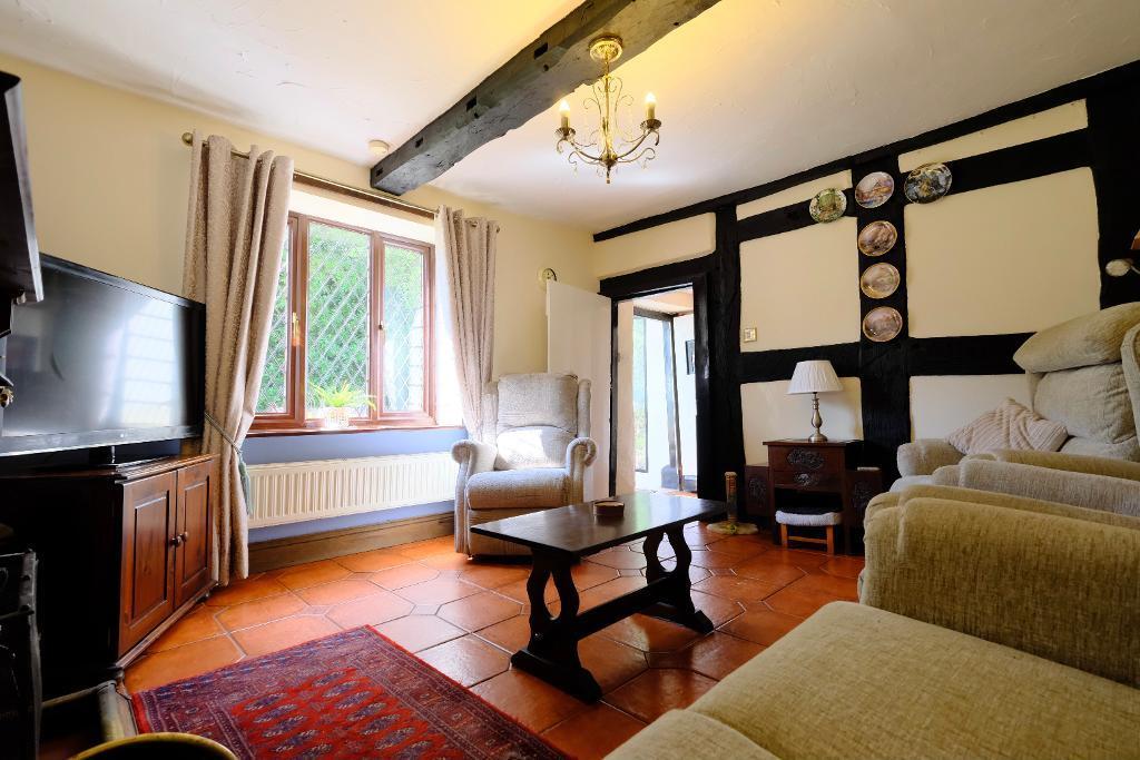 Snug/TV room