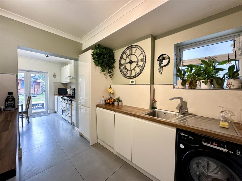 Kitchen/Breakfast Room