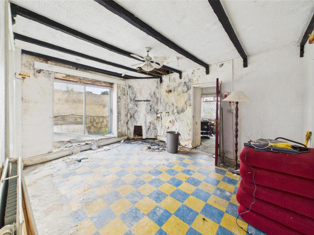 5 - Pair of Houses for Auction, Bishopsworth.jpg