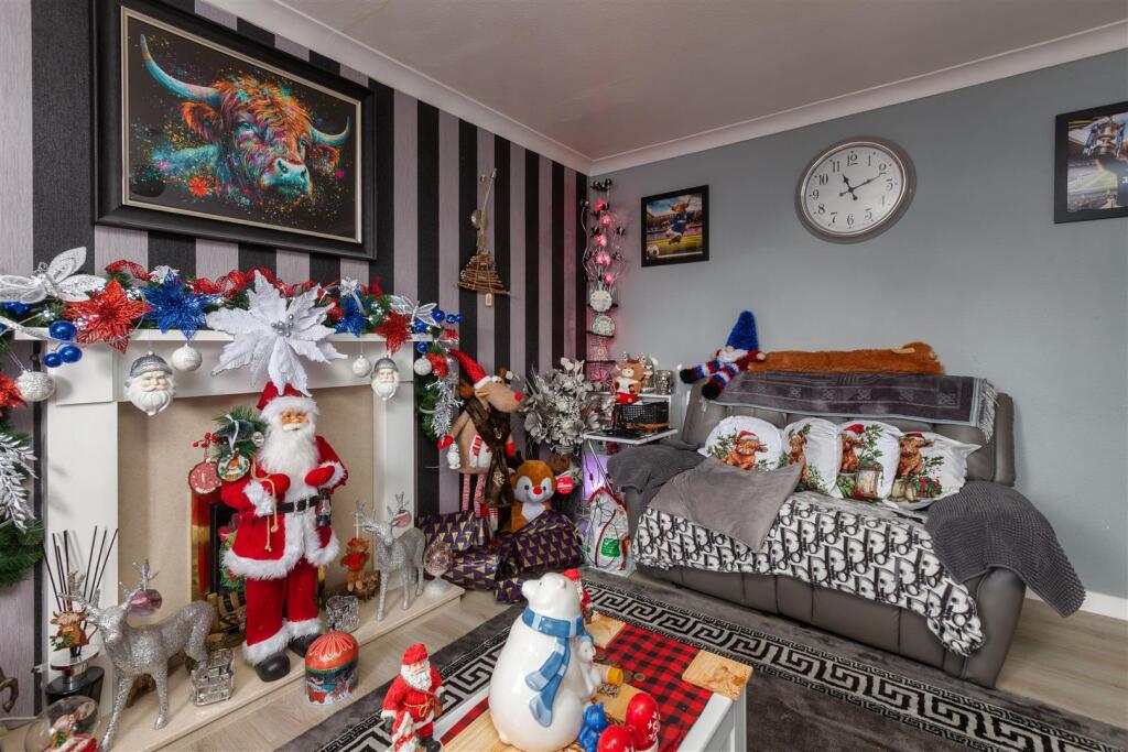 28 HAWKESHEAD DRIVE-7.jpg