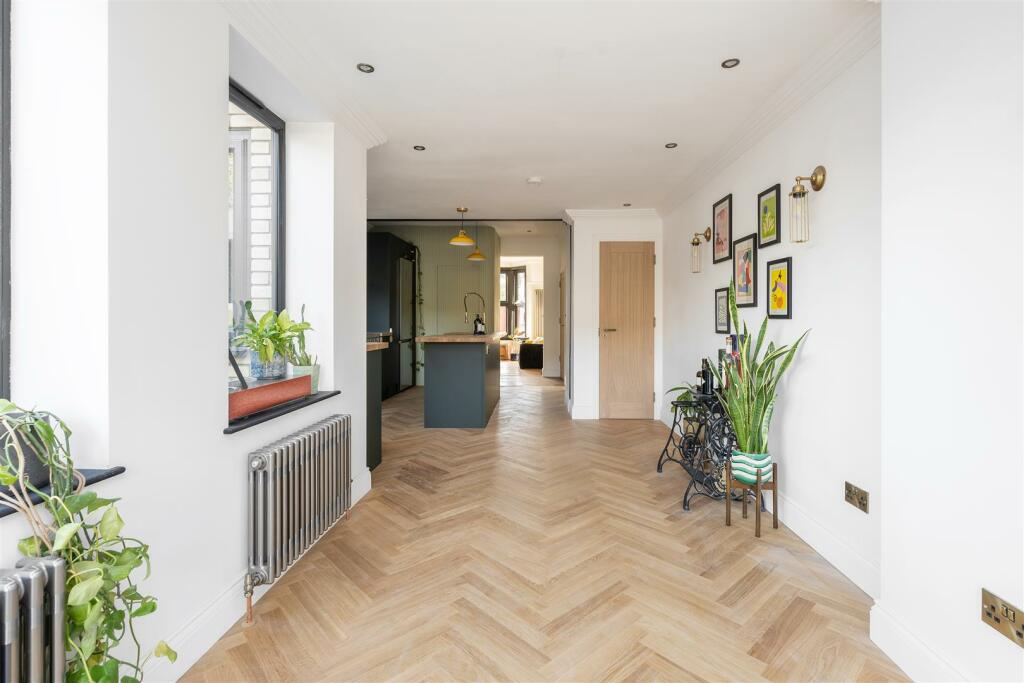 Belgrave Road, E17