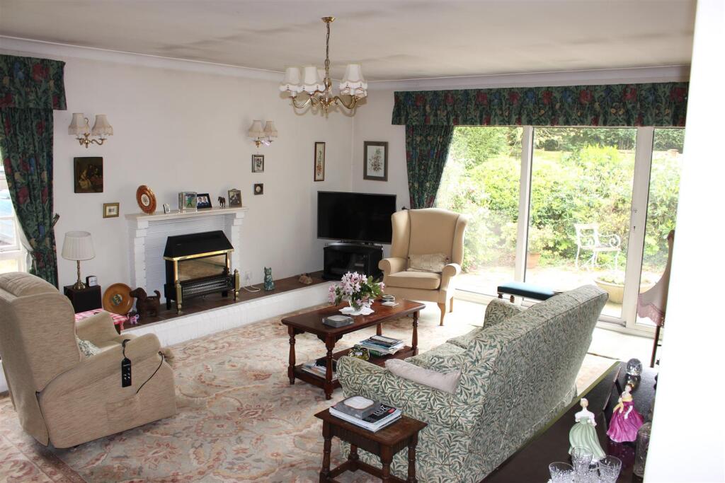 Lounge Area