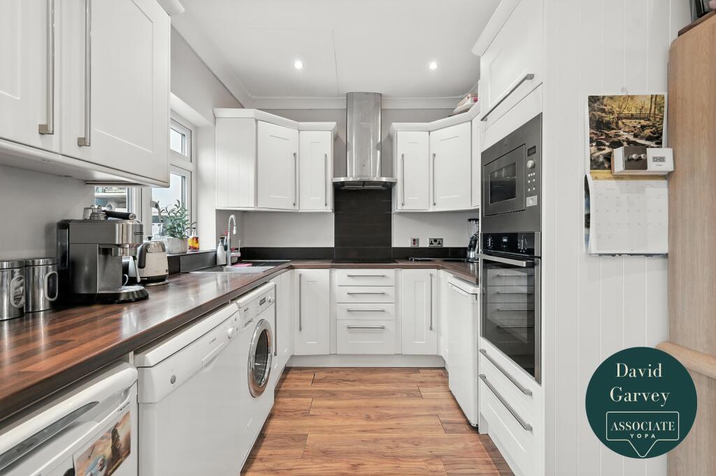 Fitted Kitchen