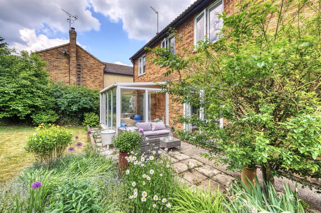 -Brookside Stanwick-10_HDR-11.jpg