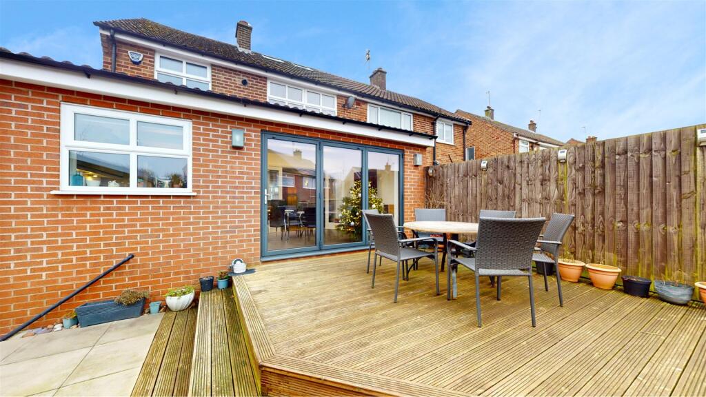 Eagle Crescent Rear Garden