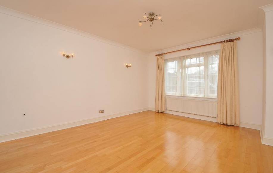 46 CAVENDISH RD3.jpg