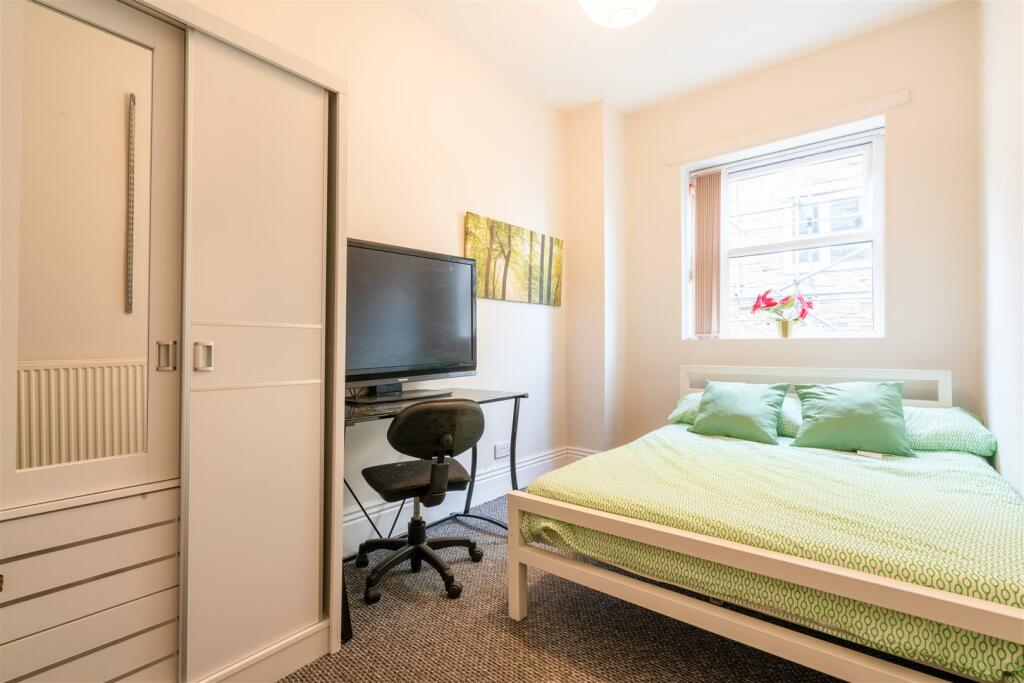 Bedroom 7_.jpg