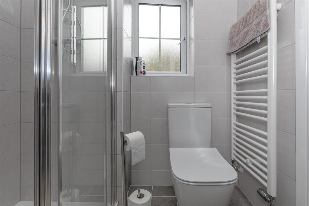 Bramleys Estate Agents - Holly Way - Honley (26).j