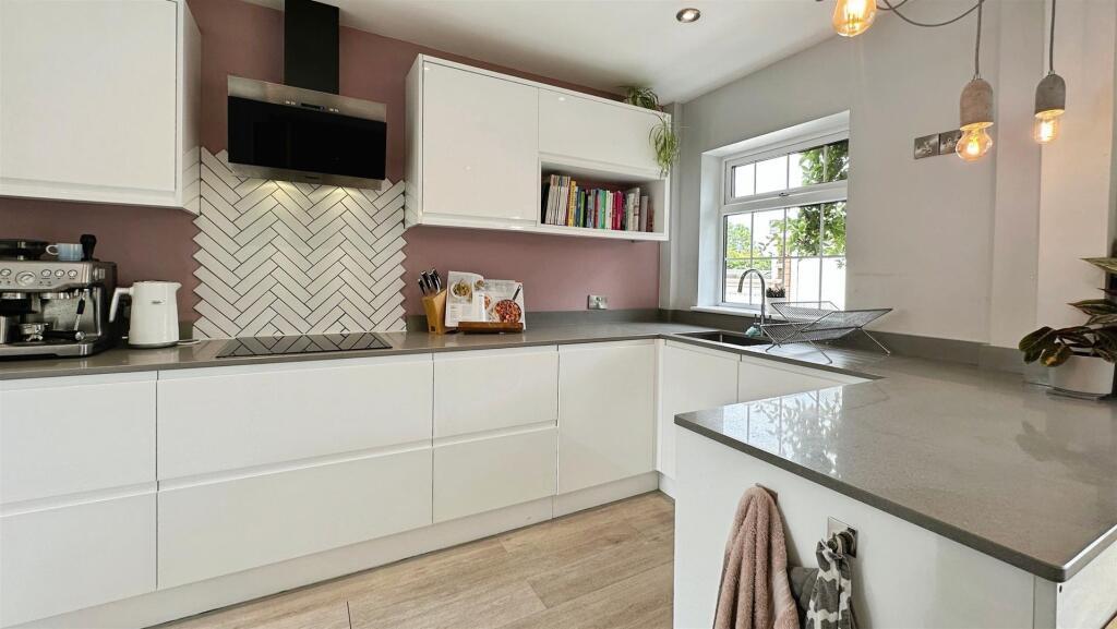 bb0dfa80--4326-AD72-48FF363B95B9-15878-00000579EC0