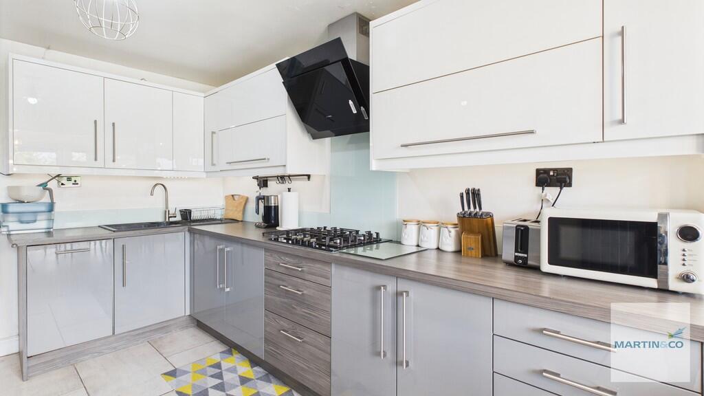 CAM05325G0-PR0038...