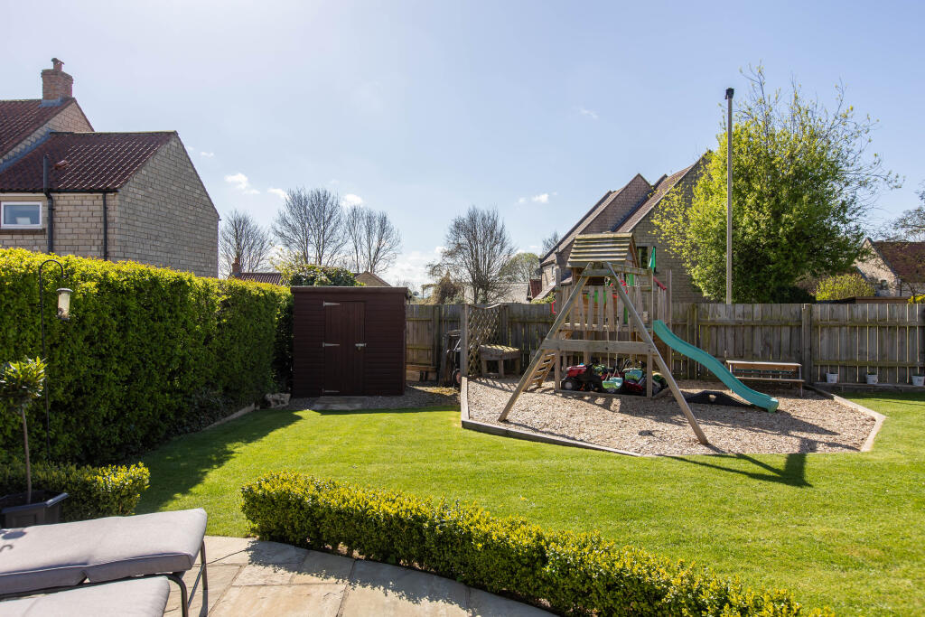 Beckett Close 2 External-6