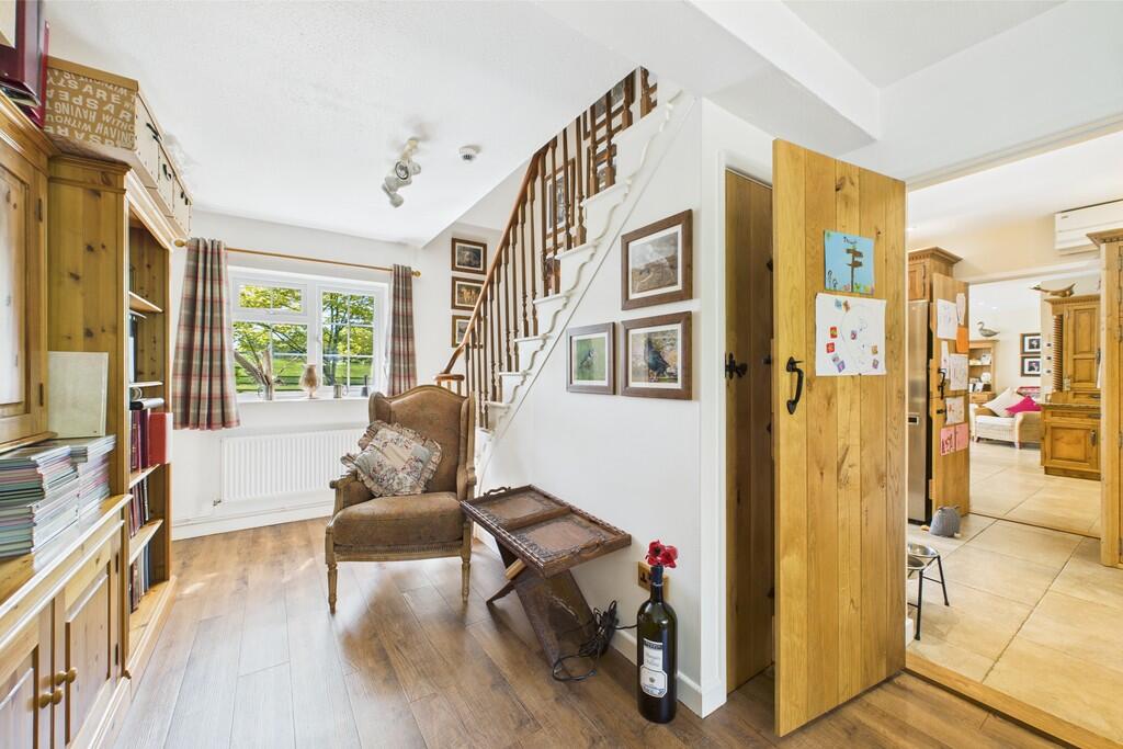 CAM01689G0-PR0465...