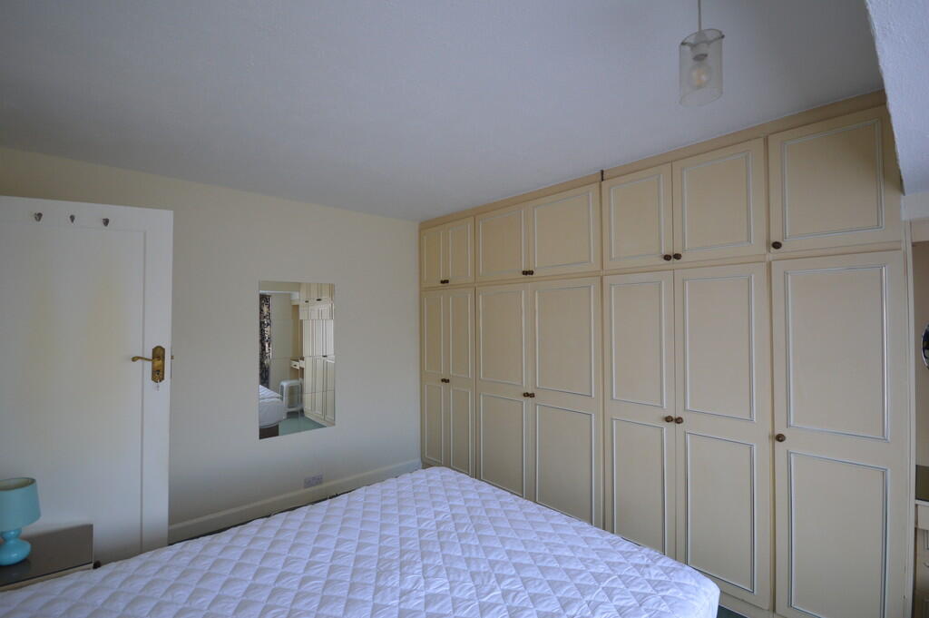 Double bedroom 2