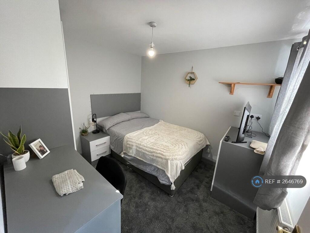 Bedroom 5