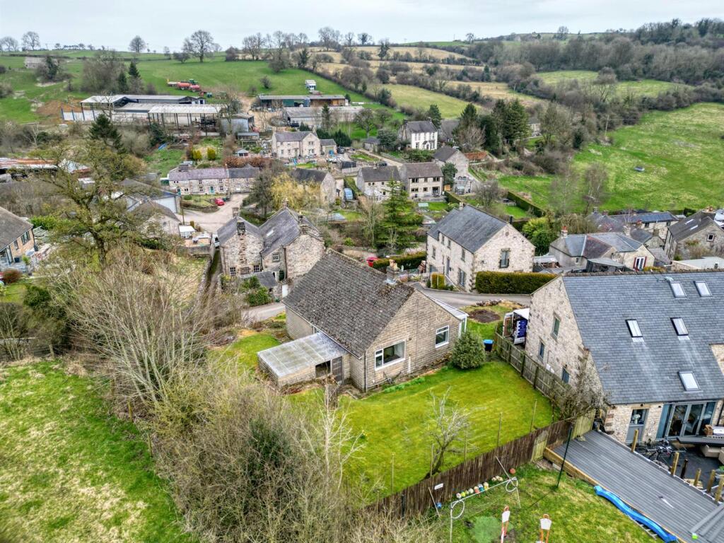 Bungalow and garden.jpg
