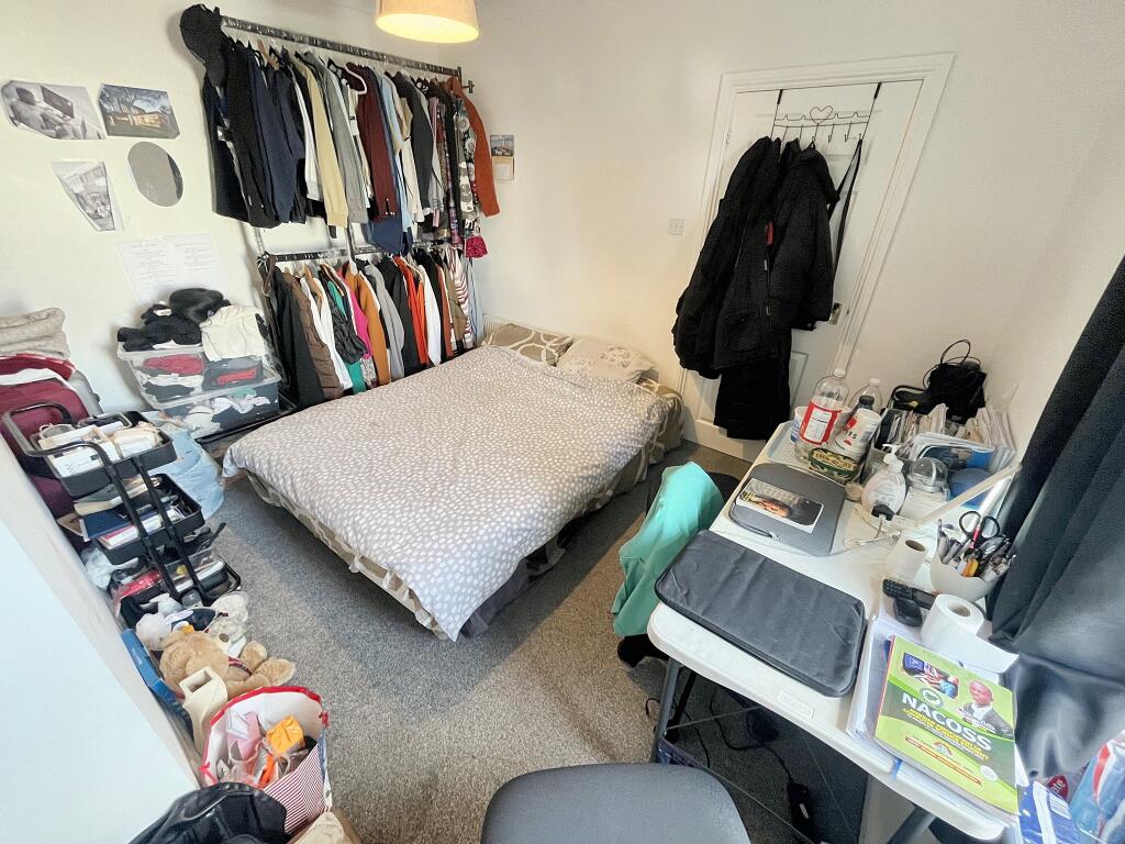 Bed2
