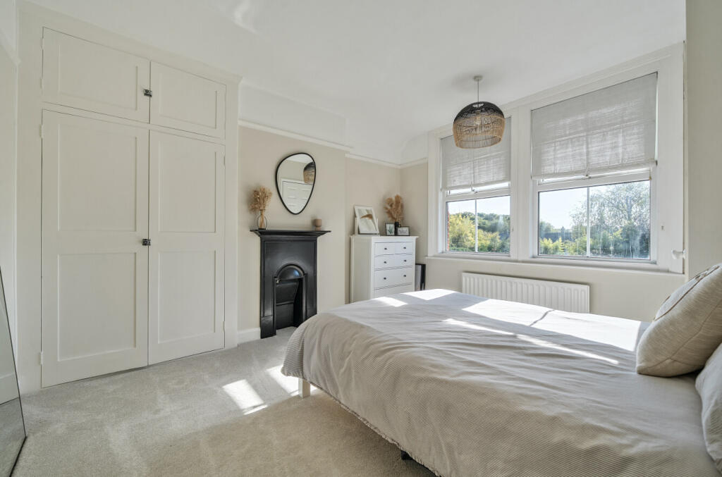 1357872-16-68d559...