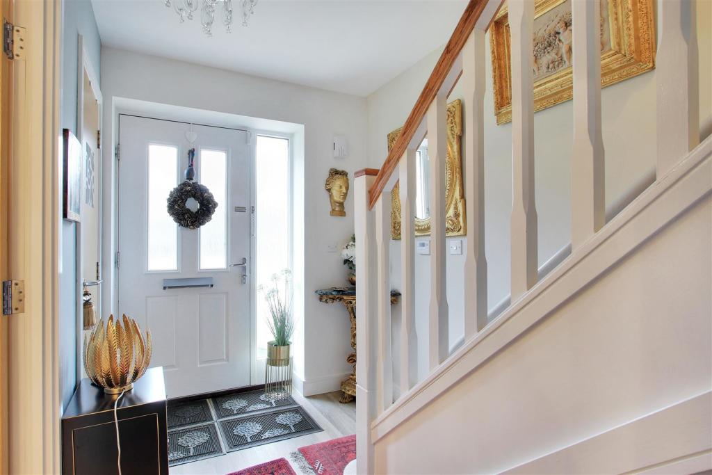 Entrance Hallway.jpg