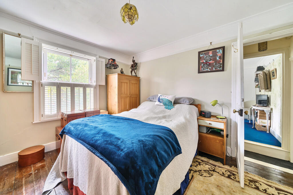 1317356-8-685d0f5...