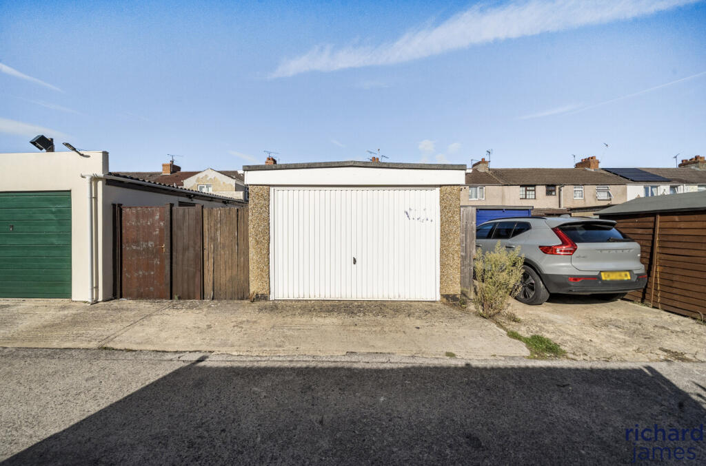 c6597f9579b34d2b877edc5227357a8a