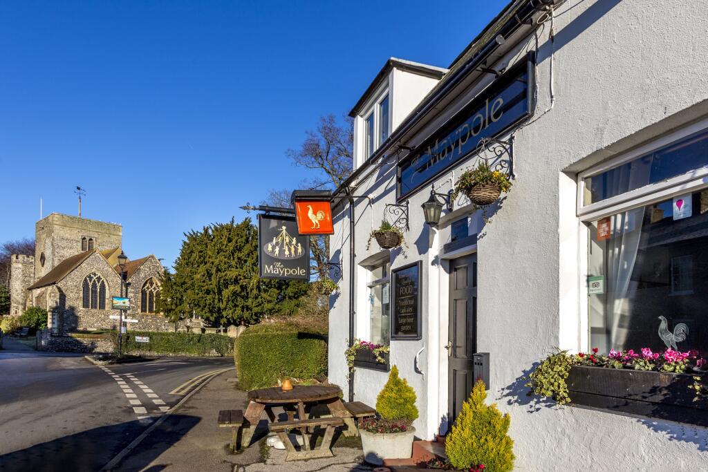 Borden pub applegate park location