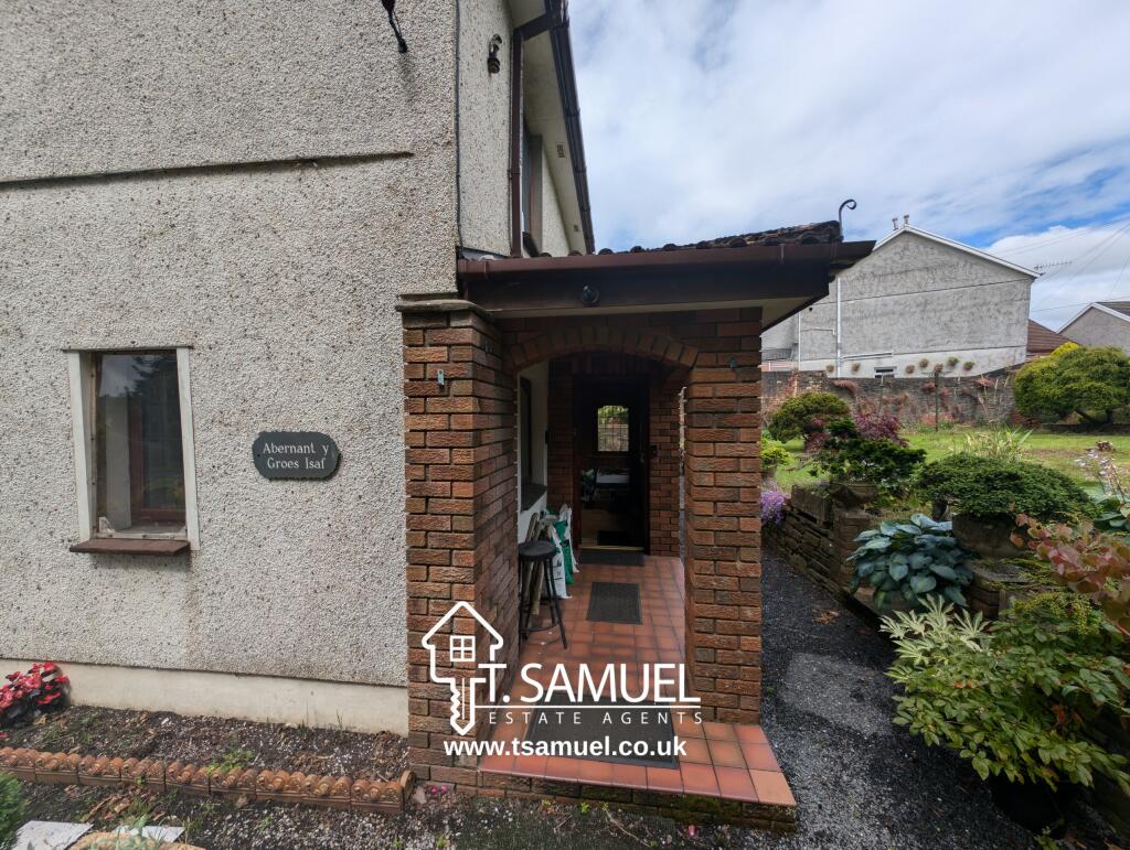 Entrance porch
