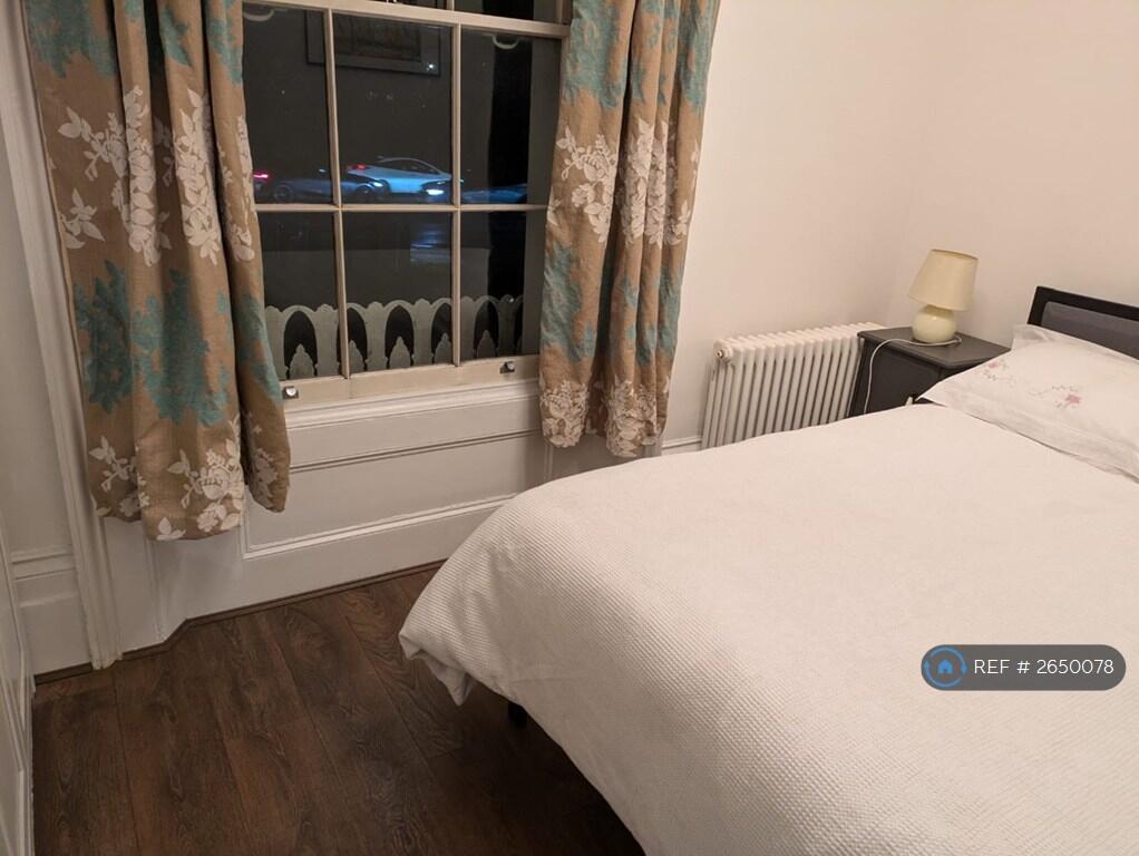 Double Bed 