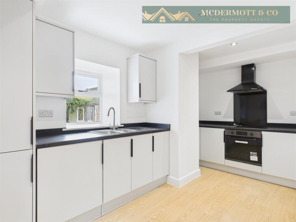 APARTMENT 50