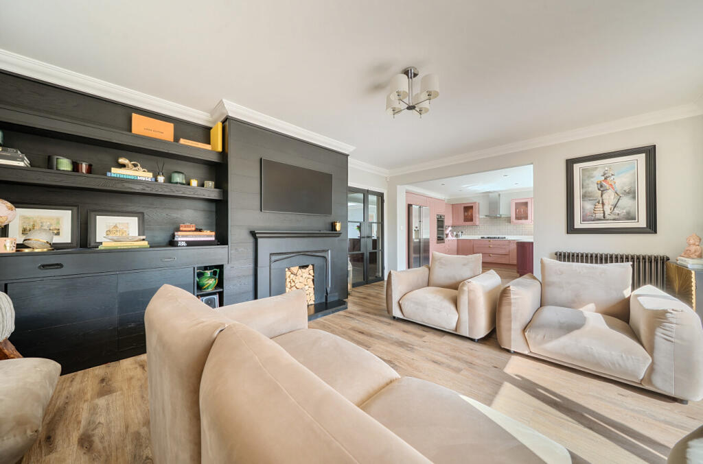 1319669-9-686d5b2...