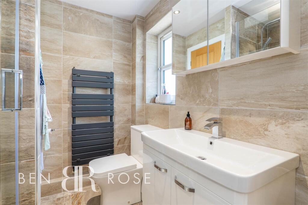 Master Ensuite