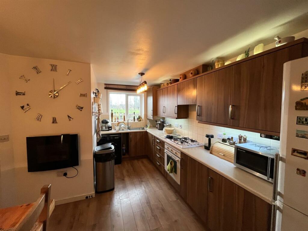 Melody Close Kitchen .jpeg