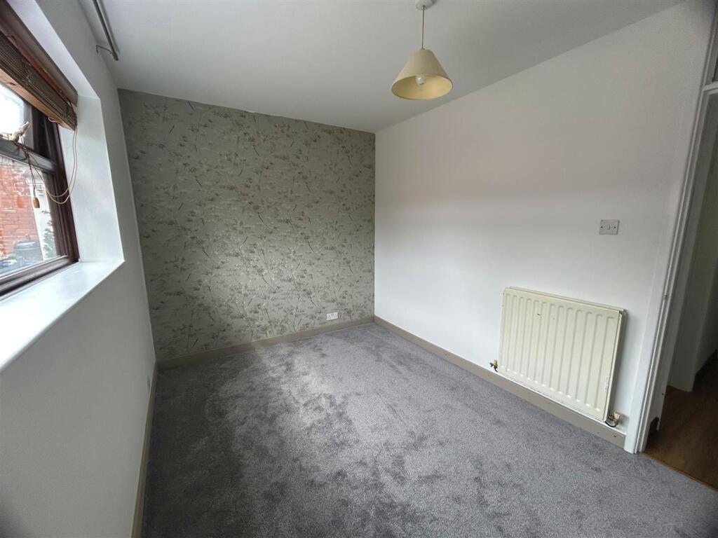 75c bedroom.jpg