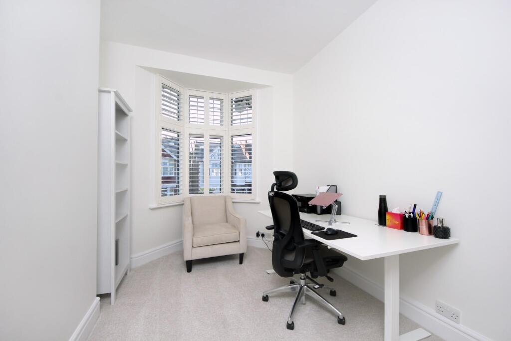 GV-60 Boileau Rd (17).jpg