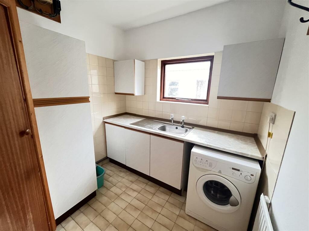 UTILITY ROOM