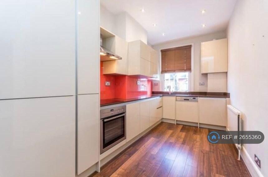 Kitchen With Fridgefreezer Induction Hobµwave