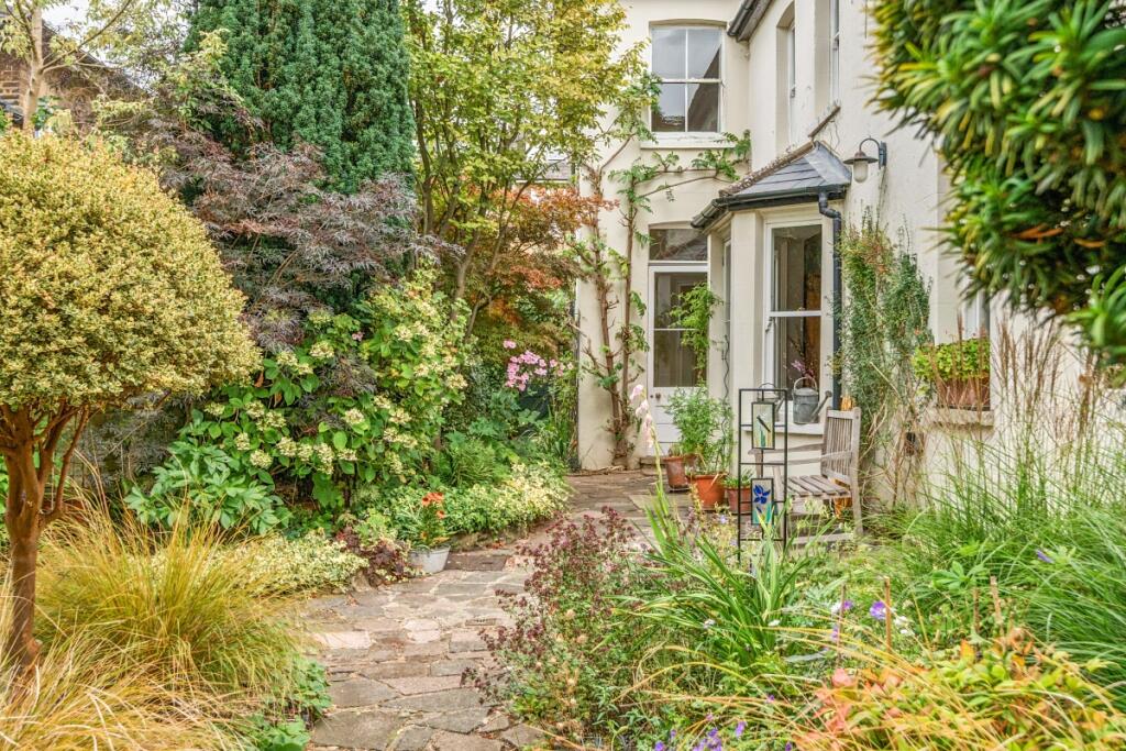 1345624-19-68aecf...