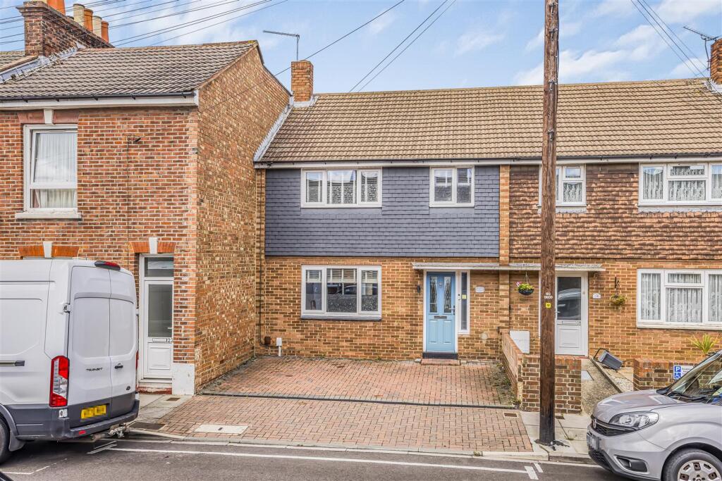 20 Reginald Road, Southsea-PorticoMarketing-SoldBy