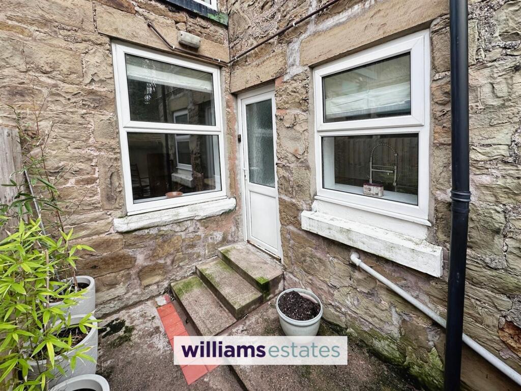 Rear Courtyard