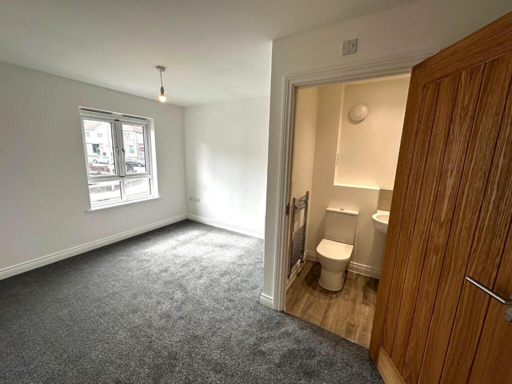 281 abbey road bedroom 1.jpeg