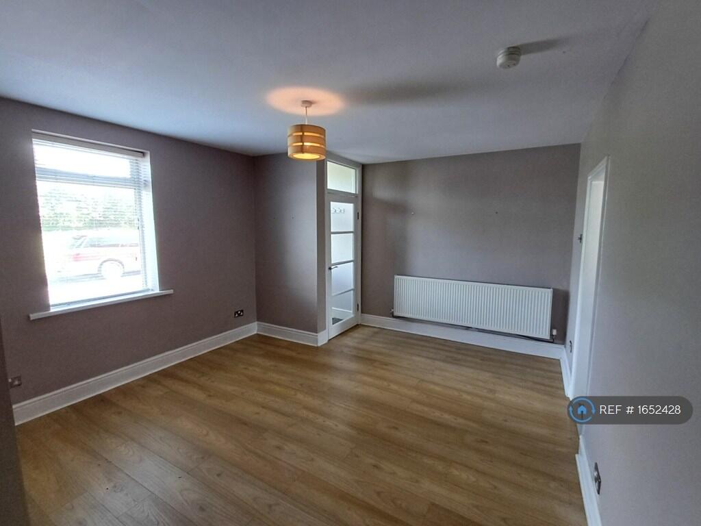 Living Room Image 2