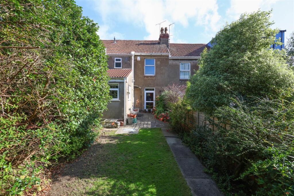 72 Ashgrove Road 32.JPG