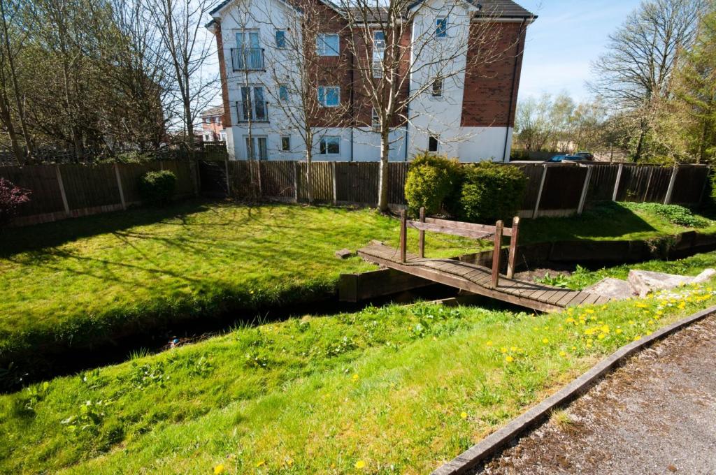 Outside - Communal Gardens