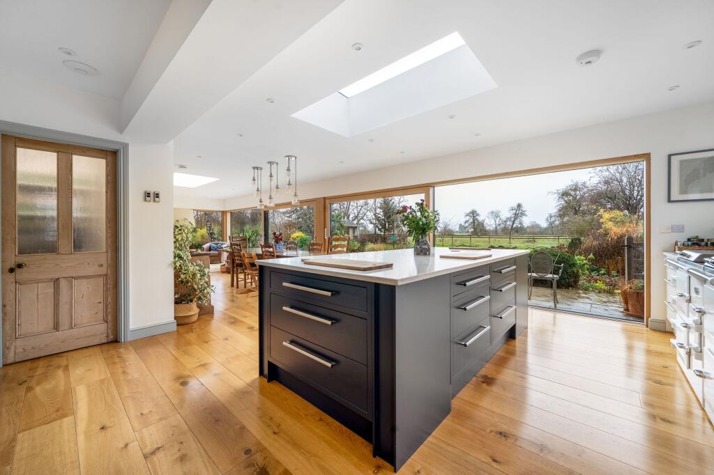 Naunton Beauchamp, Pershore, WR10