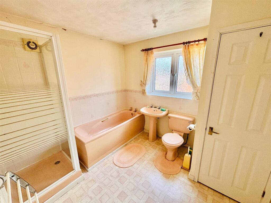 Bathroom/Wc