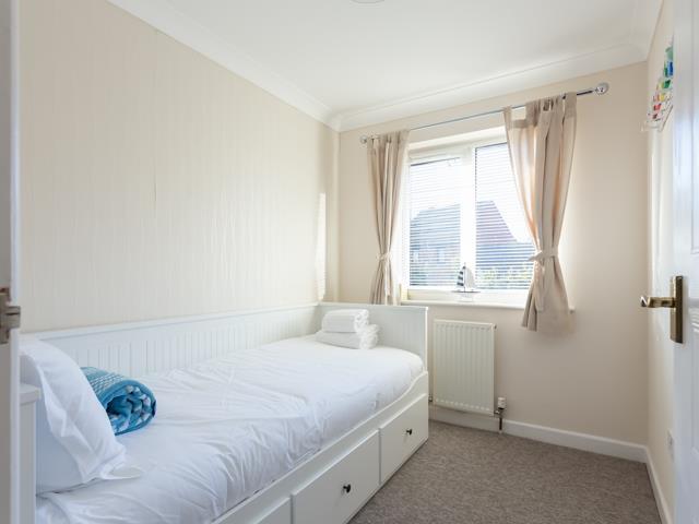 86 Lake Road-5_640_X_480.jpg